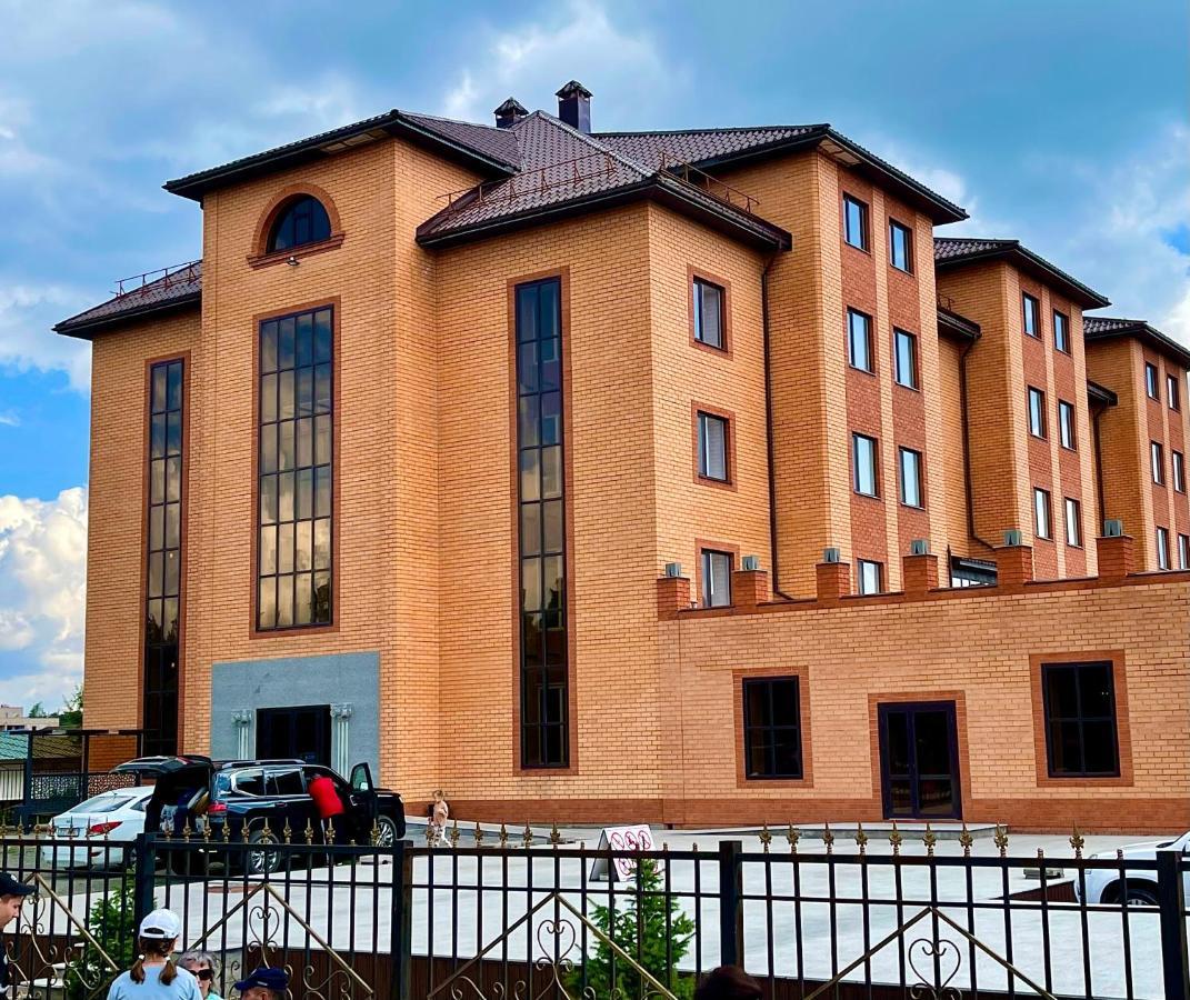 Hotel Gloria Deluxe Borovoe Exterior foto